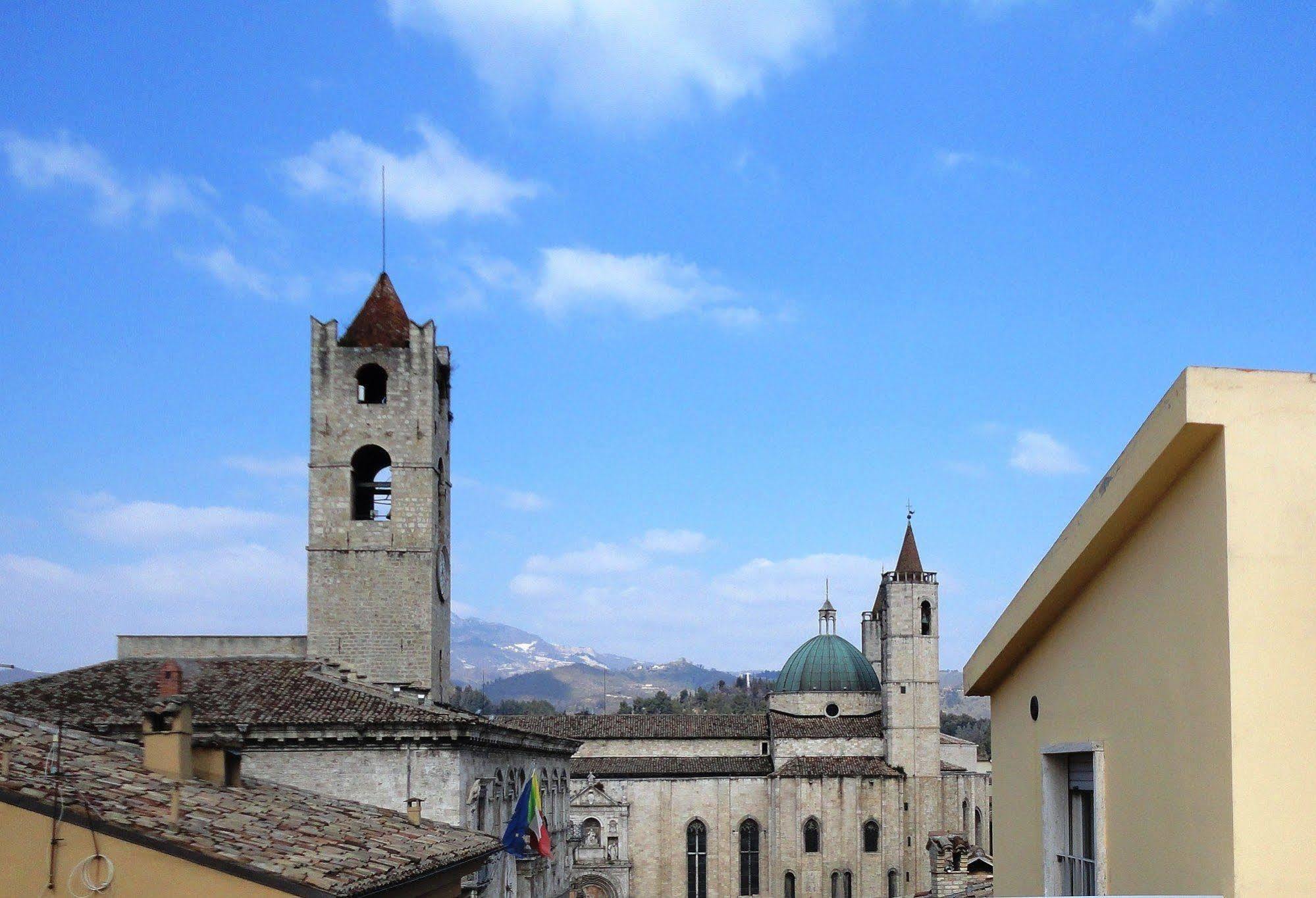 Dietro Piazza Apartman Ascoli Piceno megye Kültér fotó